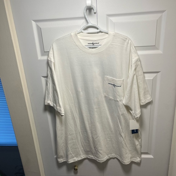 Blue and Green Pelican Tee - Picture 2 of 6